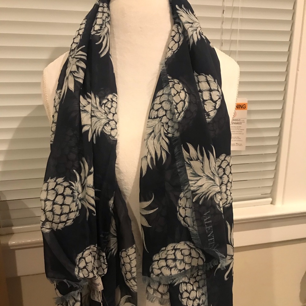 NEW Valentino Hawaiian Couture Scarf